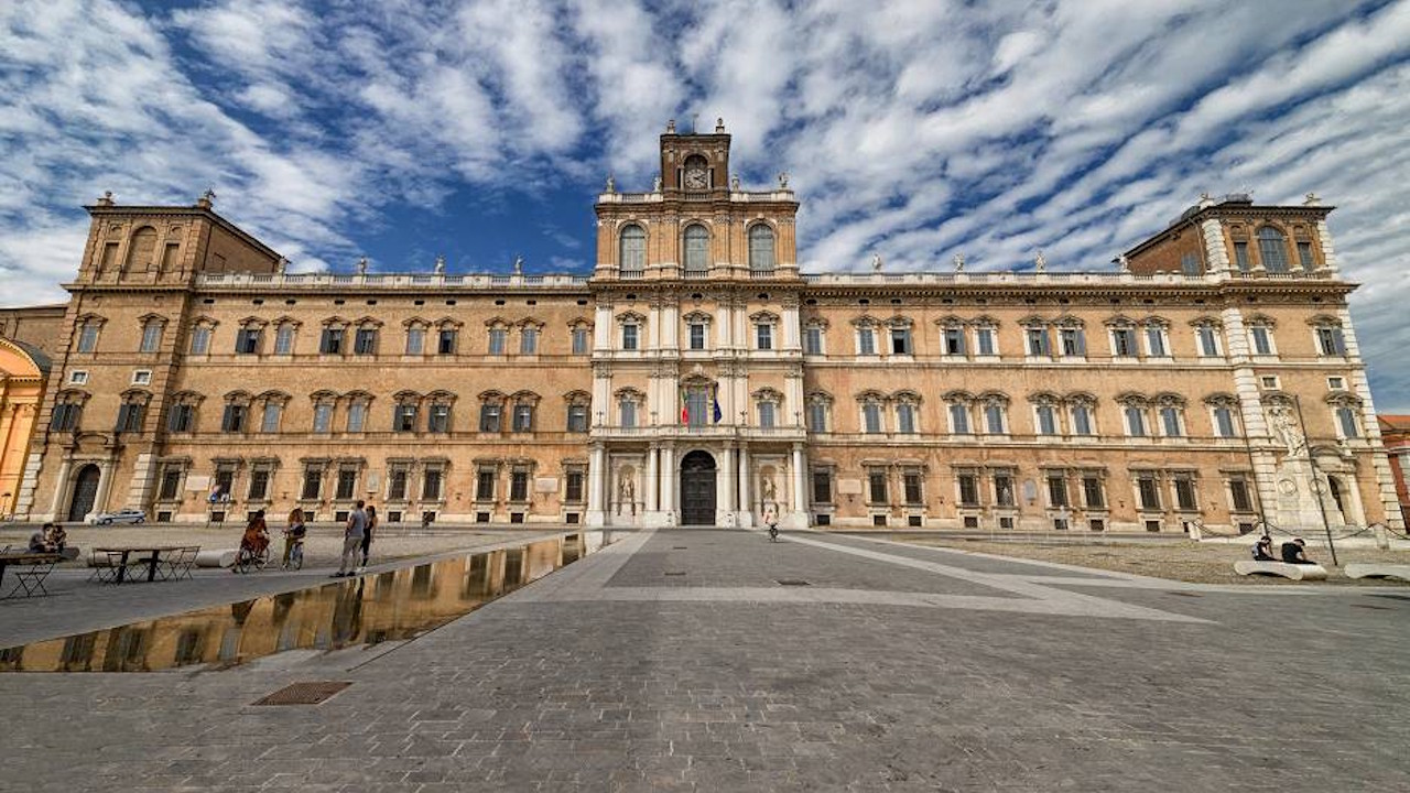 Modena city tour