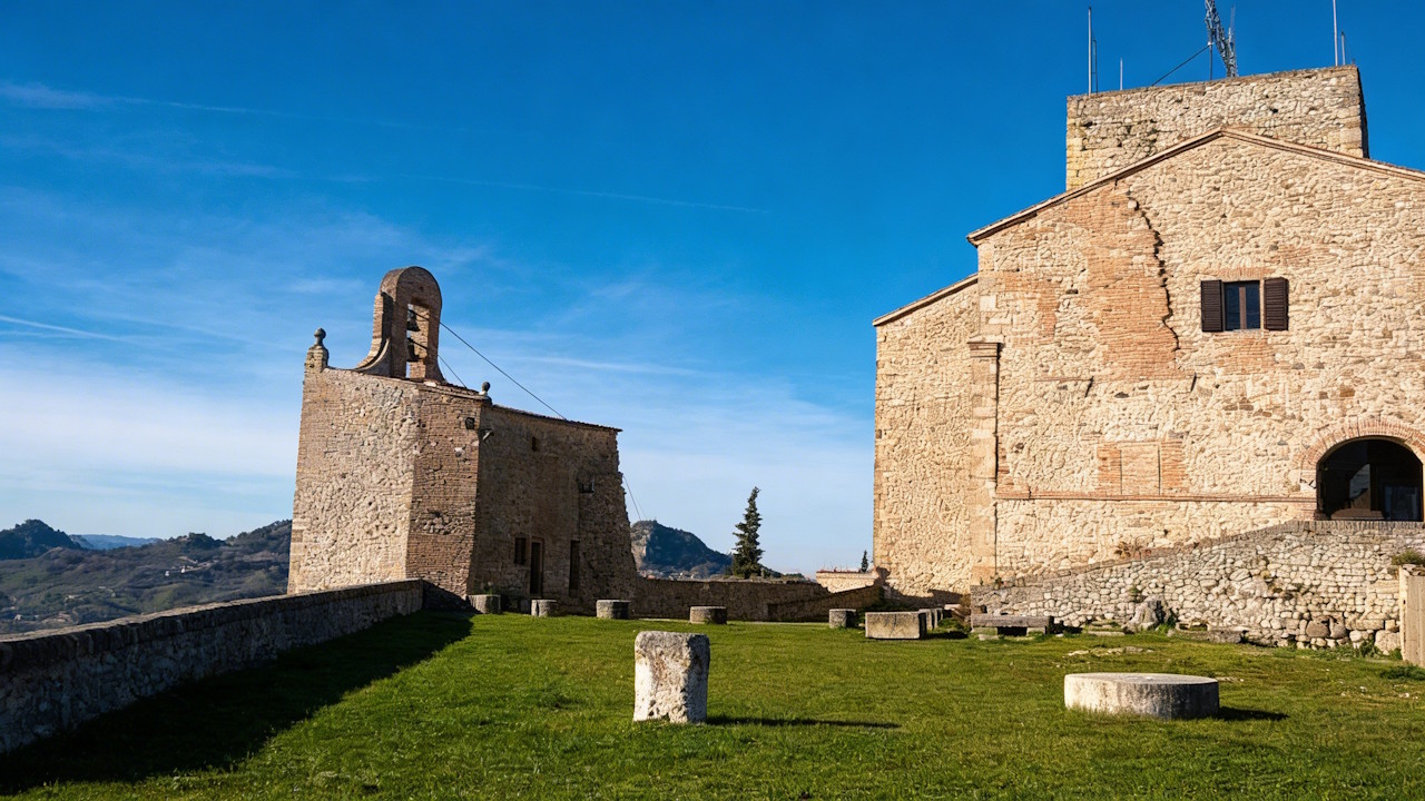 Visita guidata a Verucchio: Rocca o Museo Archeologico