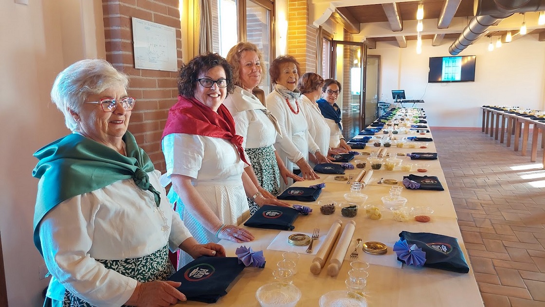 Cooking class e light lunch in agriturismo